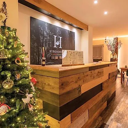 Hotel Hirondelle Vegana 3*