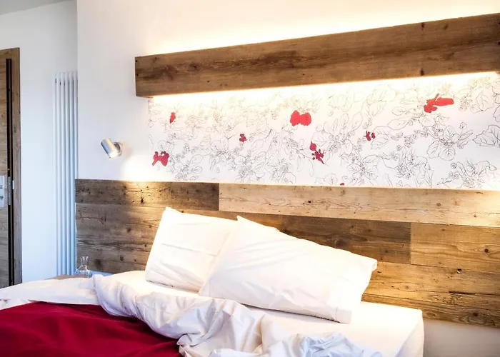 Отель Hirondelle Vegana