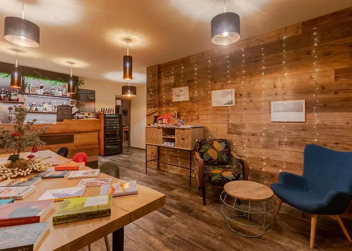 Ξενοδοχείο Hirondelle Vegana Αόστα