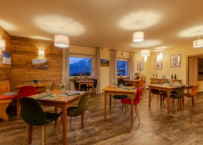 Ξενοδοχείο Hirondelle Vegana 3*